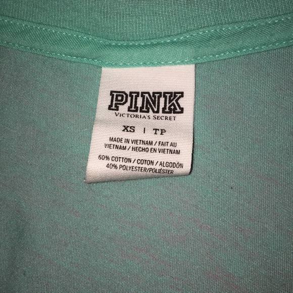 Victoria’s Secret v-neck tshirt - Picture 4 of 4